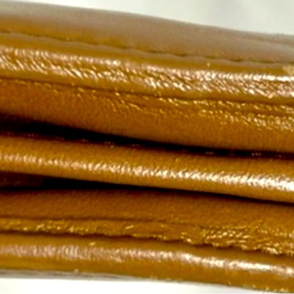 LIVE SHOW LISTING PRADA CANELLA SOFT BROWN LEATHER WALLET-AUTHENTIC - Picture 4 of 7